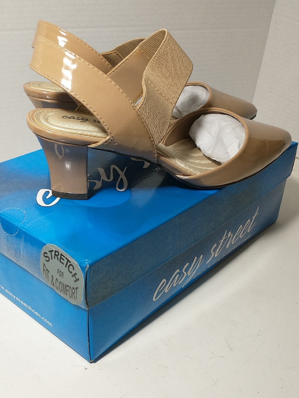 Easy Street Vibrant Nude Patent Pump, Size 8.5 WIDE, Worn‎ Once